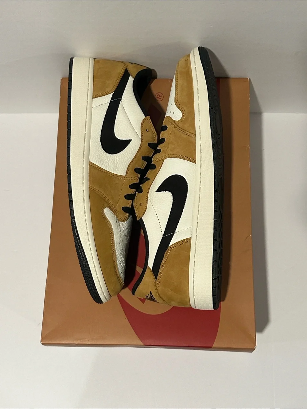 Air Jordan 1 Retro OG Low ‘Rookie of the Year’ (CZ0790-107) Sz: 16 / 17